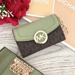 《新品》MICHAEL KORS グリーン シグネチャー レザー キーケース