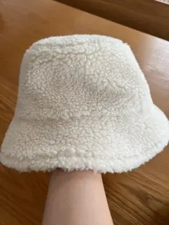 ユニクロCボア バケットハット