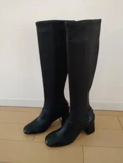 トリーバーチ ロングブーツ 新品 サイズ７