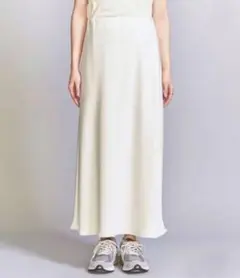 新品　BEATY ＆ YOUTH UNITED ARROWS フレアスカートのサムネイル