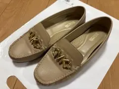 MICHAEL KORS ローファー ベージュ ゴールド金具のサムネイル