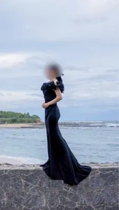 ブラックフリルロングドレス