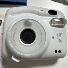 instax mini 11 フィルムカメラのサムネイル