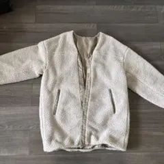 クリーム色 フリースジャケット ボアジャケット