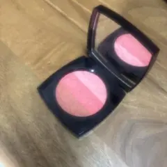 CHANEL カメリア フトゥーラ チークカラーのサムネイル