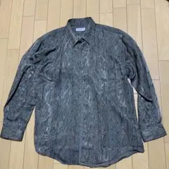 グレー系パターン入り長袖シャツ