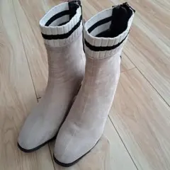 Petiem Duras　ニットスクエアトゥ　ショートブーツ　ベージュ　スエード