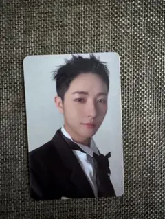 Item thumbnail for item f75ac95c-deb9-4f98-a34d-f0e501d782db