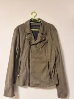 Item thumbnail for item 36556d27-f8d2-471f-ac74-79095f45b832