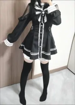 セーラー襟リボン付きブラックドレス