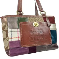 COACH ホリデー パッチワーク レザー ロゴ トートバッグ ターンロック