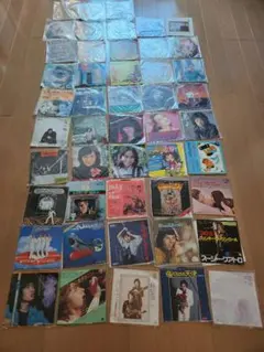 希少】昭和レトロ EPレコード まとめ売り 44枚 - メルカリ