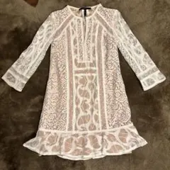 BCBGMAXAZRIA 春　ワンピース　フレア　総レース　クロシェ　ホワイト