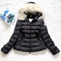 2025年最新】MONCLER ファーの人気アイテム - メルカリ