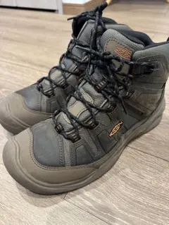 Item thumbnail for item c52bc00e-9b6c-4c98-9f18-e3d34e06dd45