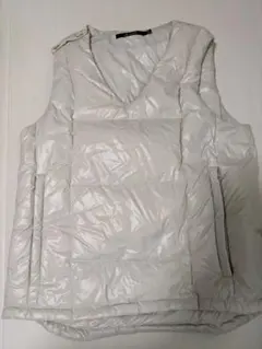 ベージュ ダウンベスト Mサイズ