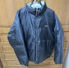 FRED PERRY フレッドペリー ダウンジャケット ネイビー - メルカリ