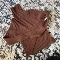 SHEIN Essnce 無地柄 ハイネック リブニット クロップセーター