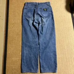 Item thumbnail for item 196131e4-0f18-4562-9f36-8925d21a4285