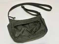 Item thumbnail for item d11c10fe-448d-4bee-87c7-674603033730