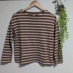 ユニクロ　UNIQLO　茶色と白のストライプ 長袖Tシャツ Mサイズ