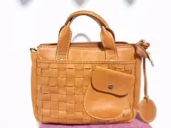 Zuccherofilato　キャメル色レザーショルダーバッグ