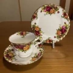 2026年最新】ロイヤルアルバート ケーキ皿の人気アイテム - メルカリ