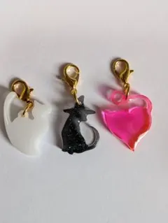 レジンチャーム3個セット 猫型・ハート型
