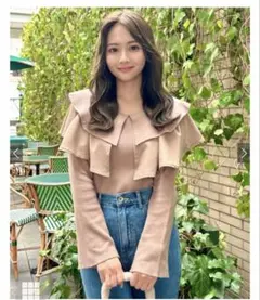 フリルセーター