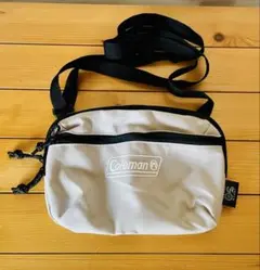 【匿名配送】　Coleman ショルダーバッグ　グレーのサムネイル