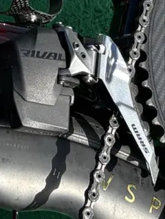 2026年最新】sram red フロントディレイラーの人気アイテム - メルカリ