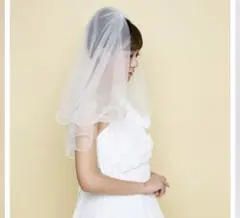 ホワイトウェディングベール　フリル　コーム付き