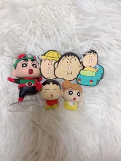 クレヨンしんちゃん フィギュア　バッチ　6個セット