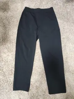 UNIQLO ウルトラストレッチアクティブテーパードパンツ Sサイズ 黒