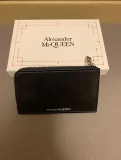 AlexanderMQUEENの小銭入れになります。 AlexanderMQUEENの小銭入れになります。