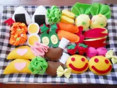 フェルトおままごと★ニコニコランチ食べものキッチンごっこ遊び誕生日お祝い食育のサムネイル