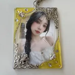 トレカキーホルダー　韓国　トレカ　レジン　デコ　硬質　ケース　トレカケース　黄色