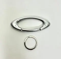 オークリー ESSENTIAL ICON CARABLNER SILVERのサムネイル