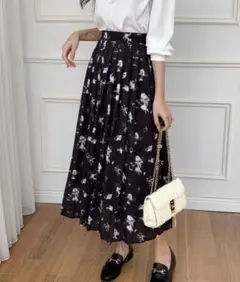 花柄　プリーツロングスカート　夏服　新品タグ付き