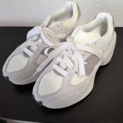 ニューバランス　　 ワープドランナー　 アイボリー　グレー《ほぼ新品》
