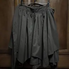 出品1月末までアクシーズファム　ダークグレー フレアスカート レース付き