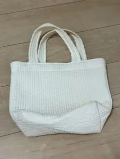 ピオヌンナル　ムーヴ　トートバッグ
