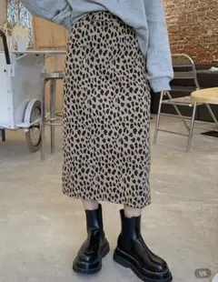 SHEIN ヒョウ柄ロングスカート 後ろスリットあり