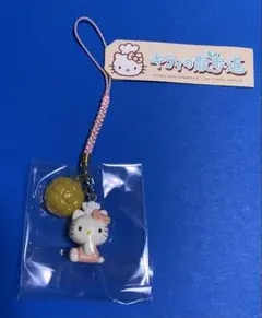 Sanrio ハローキティ キティの散歩道 メロンパン 根付け - メルカリ