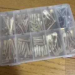 金属製のヘアクリップセット