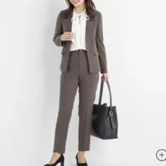 AOKI レディース Oggiコラボ ノーカラジャケット スーツ 新品 - メルカリ