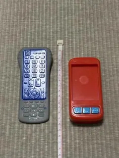 知育玩具　リモコン＆スマホ　2点セットのサムネイル