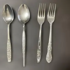 装飾的なカトラリーセット 4点　カレースプーン　フォーク