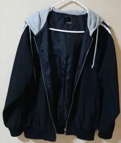 ★Lutique★ フード付き★ブラック★ライン入り★ジャンパー★ Lサイズ★