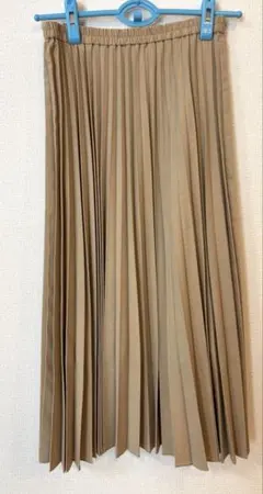 レディース　プリーツ　ロングスカート ユニクロ　UNIQLO ベージュ　総ゴム